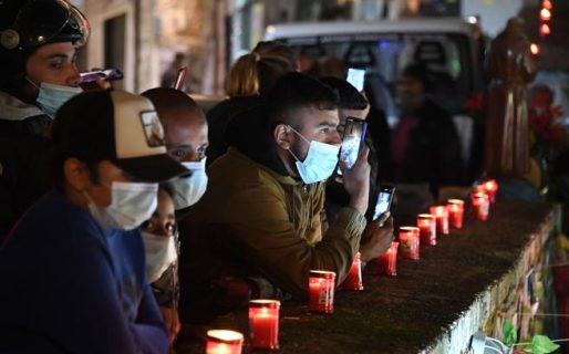 Autoridades temen por una ola de suicidios en Nápoles tras la muerte de Maradona