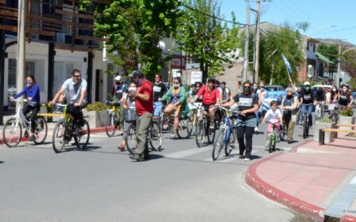 El diputado Santiago Igón vivió un momento violento con antimineros