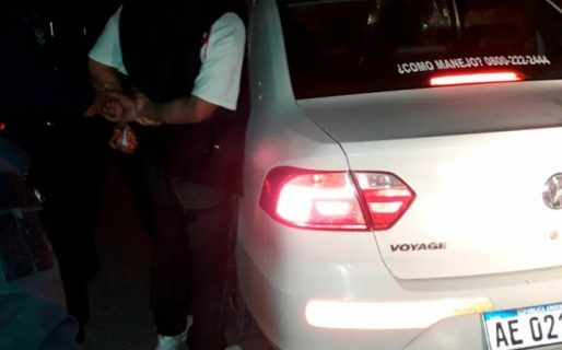 Demoraron a un hombre en el San Cayetano porque se negó a pagar un viaje en remis