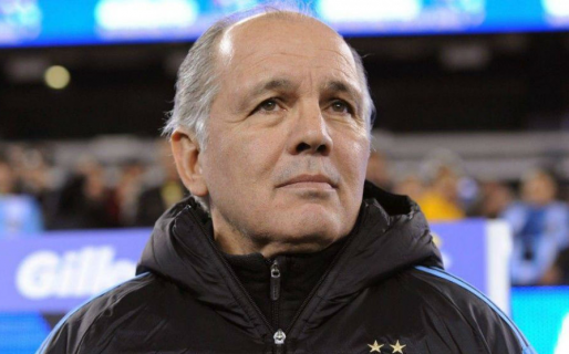 Alejandro Sabella fue internado de urgencia