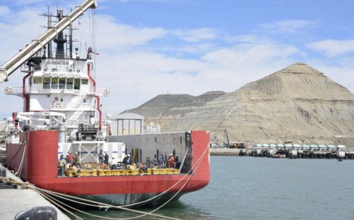 El SOMU impide la salida de colectivos de Patagonia Argentina en el puerto
