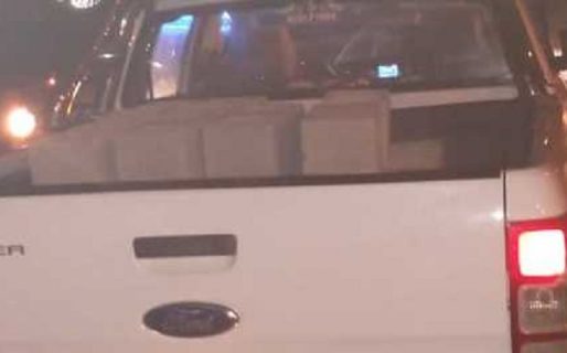 Detuvieron a dos sujetos que robaban 40 bloques en los fogones de km. 4