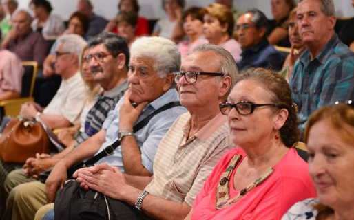 El Gobierno confirmó que habrá un bono de fin de año para los jubilados