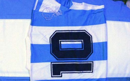 El Papa Francisco envió un rosario a la familia Maradona