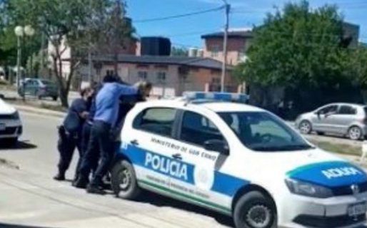 Liberaron a la abogada que masticó un acta judicial