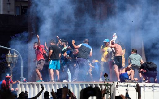 Alberto Fernández: “Debimos haber previsto la presencia de barrabravas”