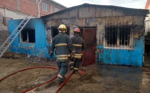 Se necesita la colaboración de la comunidad para la niña de 3 años que perdió a su madre en el incendio del Ceferino