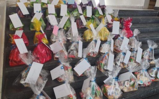 Sorprendieron a sus alumnos con desayunos de regalo