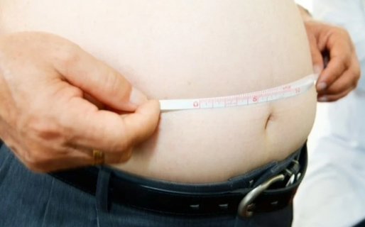 La alimentación durante cuarentena: un 38% dice que subió de peso y un 52%, que toma más alcohol