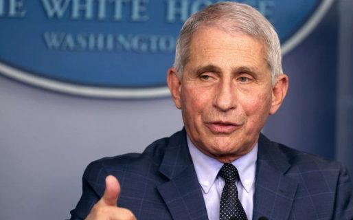 Un importante epidemiólogo recomienda cerrar bares y no escuelas