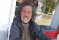 José está desempleado y le robaron hasta el celular: ahora busca trabajo para poder superar su difícil situación