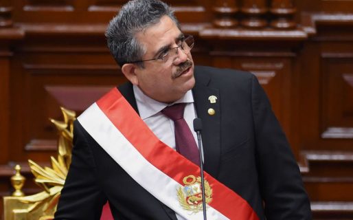 Renunció el presidente de Perú, Manuel Merino: “Convoco a la unidad y a la paz”