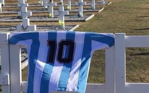 Las Islas Malvinas son argentinas y de Maradona: homenaje a Diego en las islas