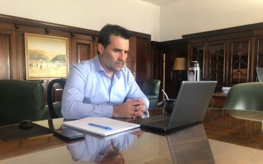 Martínez confirmó que las tarifas aumentarán menos que los salarios
