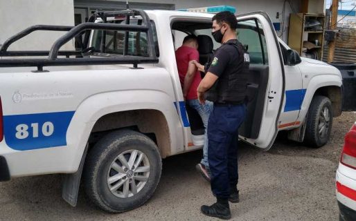 Lo detuvieron por tener captura por un delito contra la propiedad