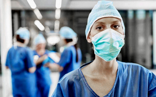 Los héroes que perdieron casi 400 compañeros durante la pandemia