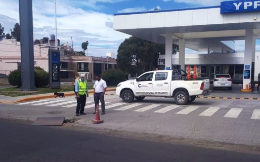 Se hundió parte del asfalto frente a la YPF de KM 3