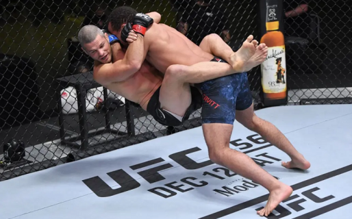 El brutal golpe que terminó con una pelea de la UFC en 22 segundos