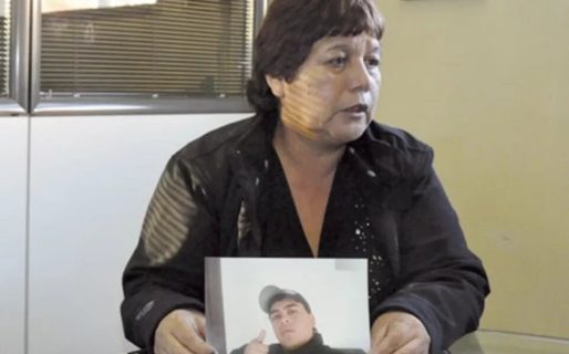 «Me saqué y rompí los vidrios del Juzgado», dijo la mamá de Néstor Vázquez