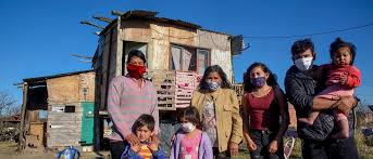 Según UNICEF la pérdida de trabajo durante la pandemia ya afecta a 4 de cada 10 hogares con niños y niñas