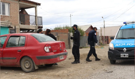 Lo apuñalaron cuando fue a comprar con un familiar