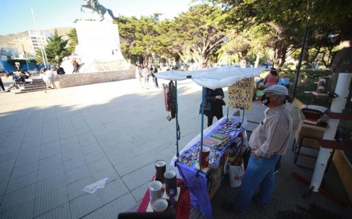 Fin de semana de ferias de artesanos en plazas céntricas