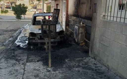 Se incendió un auto en el barrio Máximo Abásolo