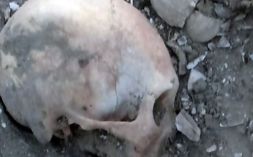 Hallaron un cráneo humano en la playa de KM 5