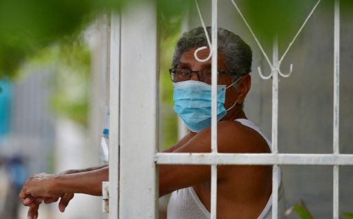 Barbijos y golpe de calor: cómo cuidarse este verano