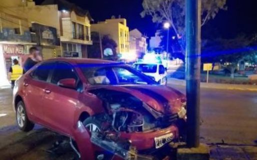 Se registró un fuerte choque en la avenida Rivadavia
