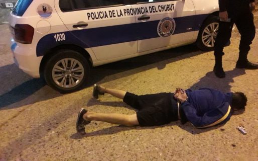 Tras la denuncia de una mujer detienen a un sujeto con un revolver en barrio Newbery