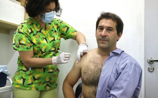 Luque recibió la vacuna Sputnik V