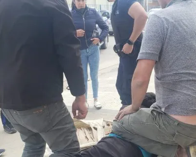 Detuvieron a un menor de edad por intento de robo y amenazas en el barrio Juan XXIII