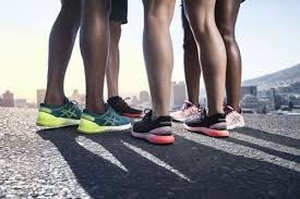 ASICS la marca de ropa deportiva se va de Argentina