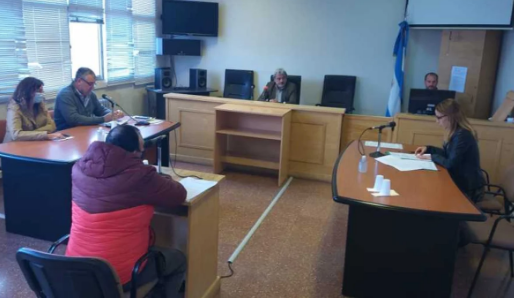 Lo detuvieron por golpear a la esposa y ahora tuvo que enfrentarse a la justicia