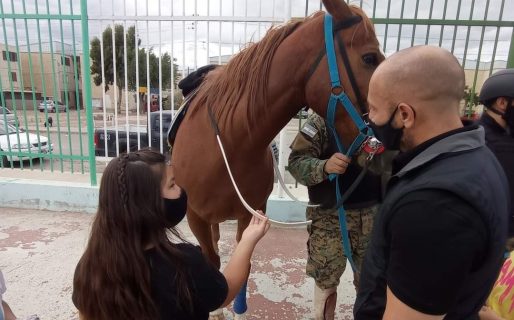 Los más chicos disfrutaron de la escuela de manejo y el despliegue de fuerzas especiales de la Policía