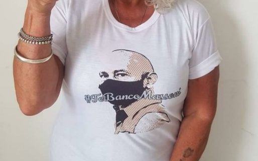 Las «Massonistas» lanzaron a la venta remeras con la cara del ministro de Seguridad