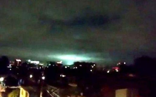 Aseguran haber visto unos extraños destellos de luz en el cielo