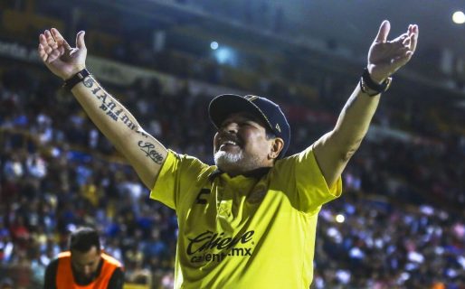 Los Dorados de Sinaloa homenajearon a Maradona