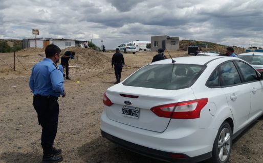 Asesinan a un joven de una puñalada cerca del Faro de km. 8