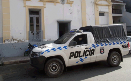 Golpearon brutalmente a una adolescente embarazada, le sacaron fotos y se las enviaron a su familia