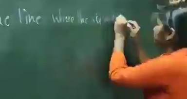 Video: La niña prodigio que escribe una misma oración con ambas manos al mismo tiempo sorprende al mundo