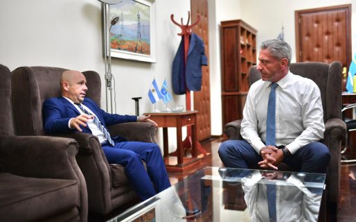 Arcioni reasumió sus funciones como Gobernador