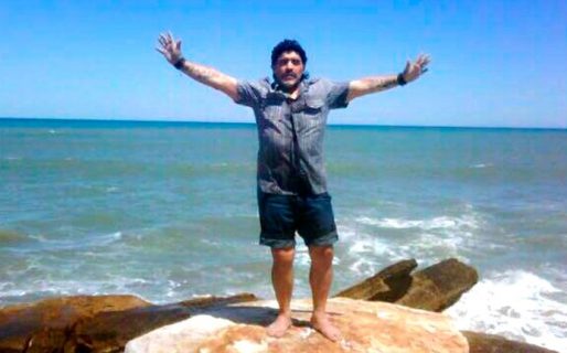 Fútbol, asado con Scioli, visita a Fort y la primera noche con Rocío Oliva: el último verano de Maradona en Mar del Plata