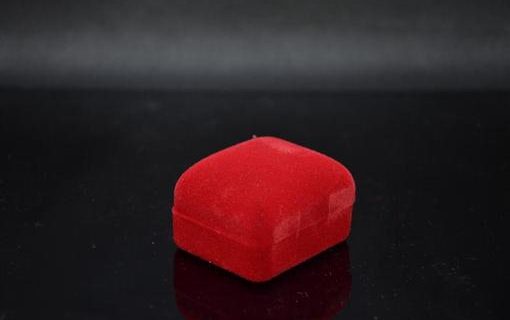 El desgarrador pedido de una mujer comodorense a la que le entraron a robar y se llevaron valiosos recuerdos de su hija fallecida