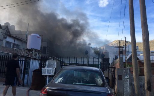 Piden donaciones para una familia que quedó con lo puesto luego de un incendio