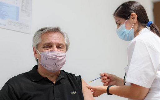 Alberto Fernández se aplicó la vacuna rusa Sputnik V