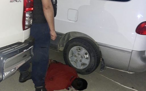 Intentaba robar elementos de una camioneta, lo denunciaron y quedó detenido