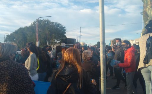 Caleta: cientos de vecinos se movilizaron tras casi dos semanas sin agua