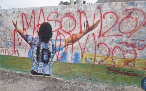 “Vamos a buscar a quienes hicieron esto para que se hagan cargo”, dijeron desde Seguridad por las pintadas pro-Massoni